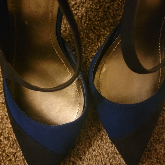 BCBGENERATION Two-tone blue suede heals size 10 - Picture 4 of 8